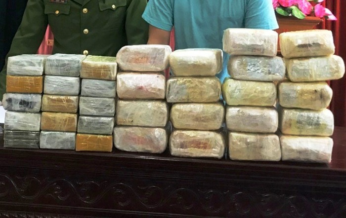Nghệ An: “Nằm rừng” mai phục đường dây ma túy lớn từ Lào vào Việt Nam - Ảnh 2.