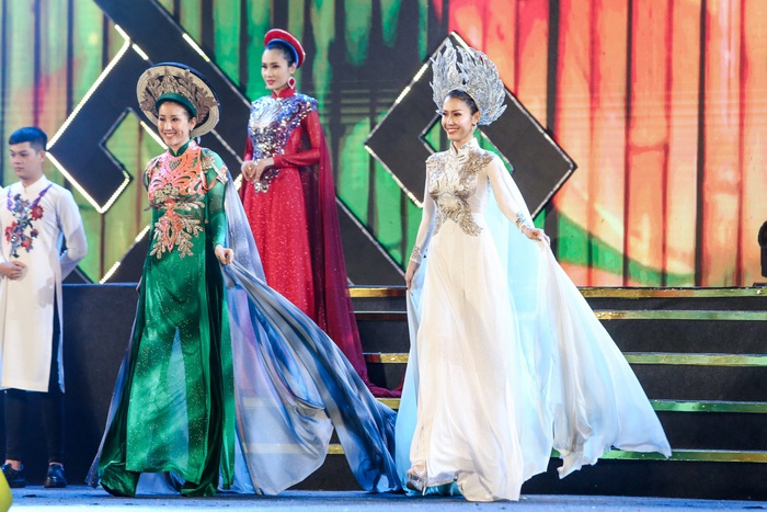 Hoa hậu Phan Thu Quyên xinh đẹp, thướt tha trong áo dài của NTK Nhật Dũng - Ảnh 3.