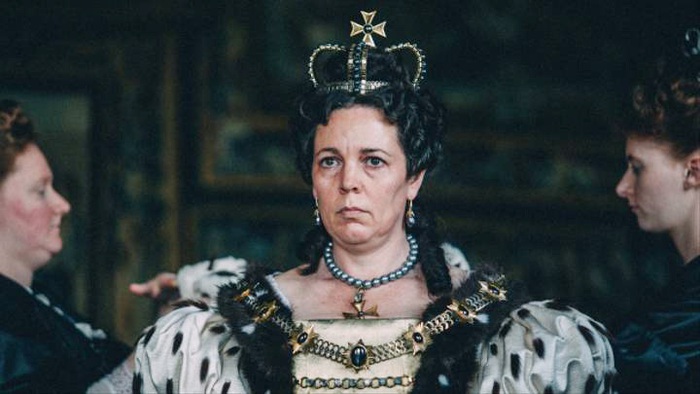 Olivia Colman với vai diễn Nữ hoàng Anne trong phim The Favourite