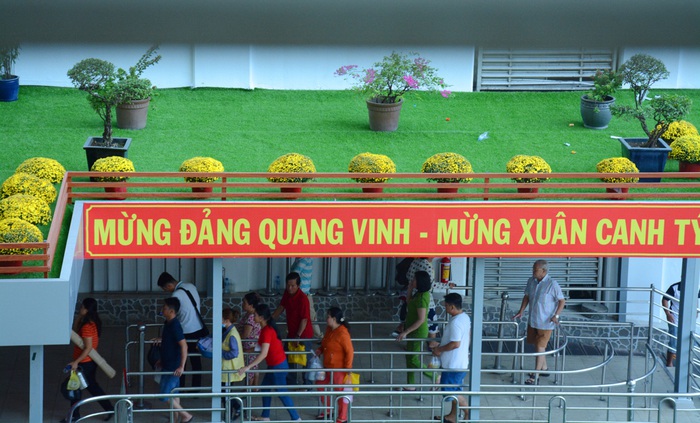 Sắc Xuân ngập tràn ở Bệnh viện Chợ Rẫy - Ảnh 14.