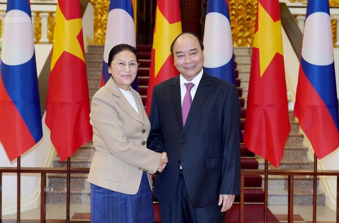 Thủ tướng tiếp Chủ tịch Quốc hội Lào - Ảnh 1.