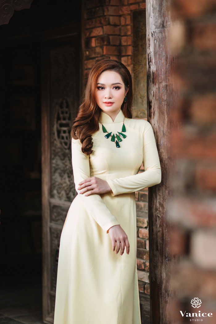Người đẹp Miss Photo Chân Trân rạng rỡ cùng áo dài du Xuân - Ảnh 6.