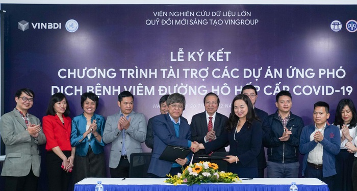 Giới khoa học Việt &quot;tuyên chiến&quot; với đại dịch Covid-19 - Ảnh 1.