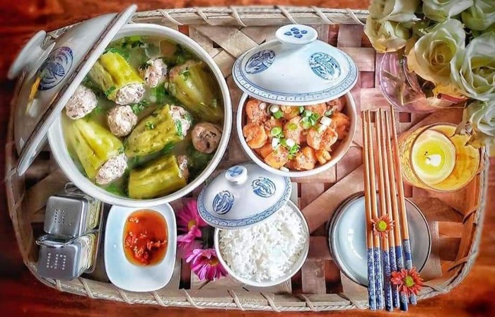 Nấu canh bầu đơn giản, mẹ Việt ở Mỹ làm chị em thốt lên “có cần đẹp vậy không?” - Ảnh 6.