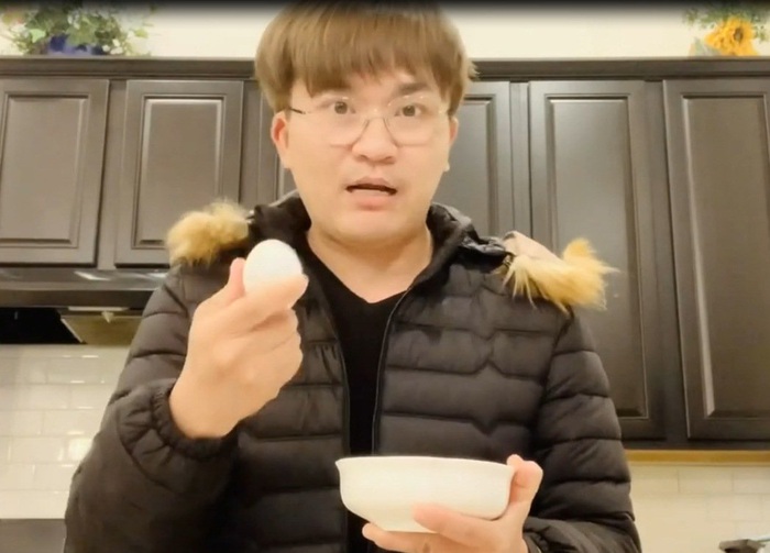 Nam MC khéo tay nhất nhì showbiz làm món trứng hấp dẫn vạn người mê - Ảnh 3.