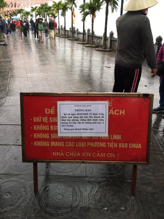 Nhiều điểm di tích ở Hà Nội thông báo đóng cửa để phòng virus Corona - Ảnh 1.
