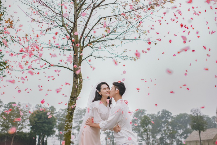 Cầu thủ Duy Mạnh tung ảnh cưới lãng mạn với hôn thê Quỳnh Anh - Ảnh 5.