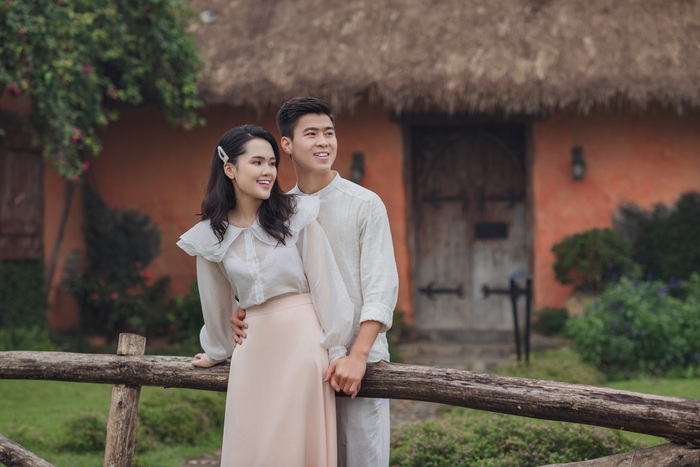 Cầu thủ Duy Mạnh tung ảnh cưới lãng mạn với hôn thê Quỳnh Anh - Ảnh 7.