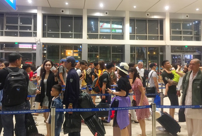 TPHCM: 67 hành khách từ Trung Quốc đang được cách ly tại nhà - Ảnh 1.