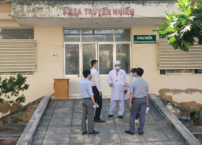 Bác sĩ Bệnh viện Chợ Rẫy đến Bình Thuận chống dịch Covid-19 - Ảnh 2.