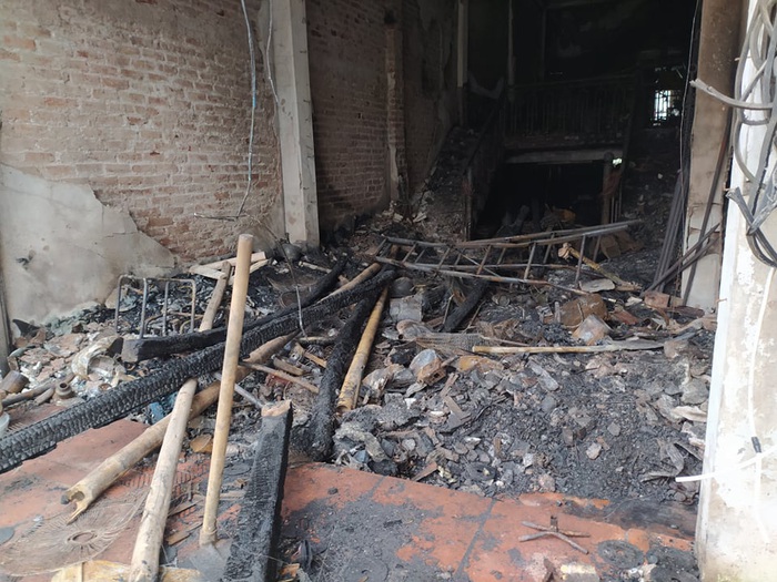 Vụ anh trai đốt nhà em gái khiến 3 người chết: Mâu thuẫn trong việc trả tiền xây nhà - Ảnh 2.