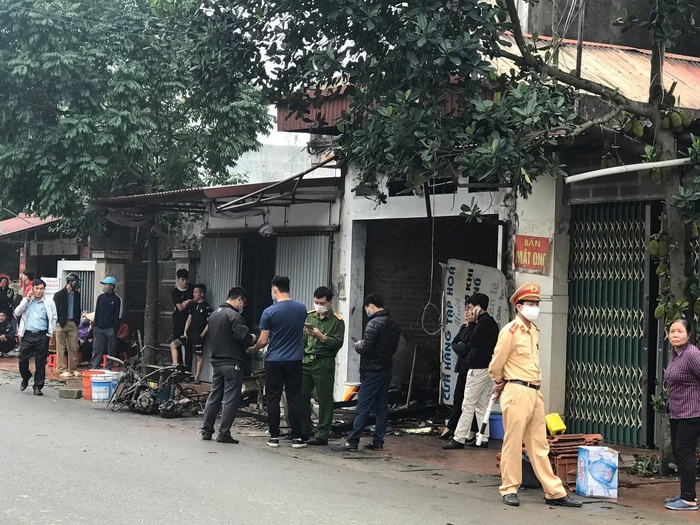 Trưng cầu Viện Khoa học kỹ thuật hình sự Bộ Công an vụ cháy nhà 3 người tử vong ở Hưng Yên - Ảnh 2.