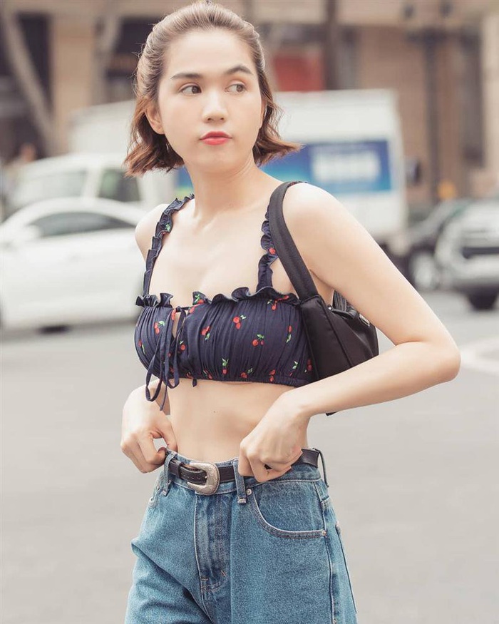 Bên cạnh hội &quot;kín như bưng&quot; mùa dịch, loạt mỹ nhân Việt chẳng ngán diện croptop một gang tay - Ảnh 6.