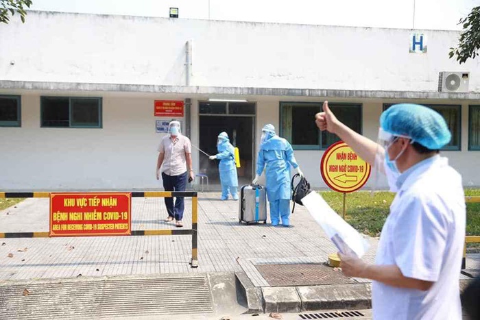 Bộ Y tế bác tin Việt Nam có bệnh nhân nhiễm COVID-19 tử vong - Ảnh 1.