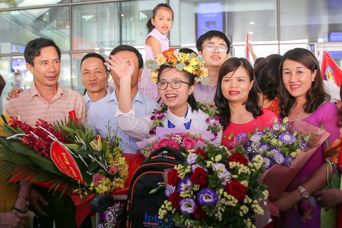 Nguyễn Khánh Linh đạt Huy chương Vàng và là học sinh nữ có thành tích xuất sắc nhất trong kỳ thi Olympic Vật lý quốc tế 2019
