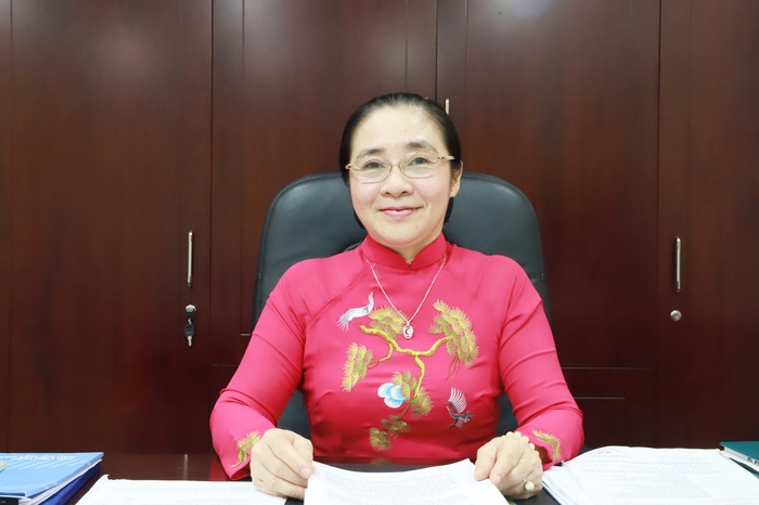 Kết nối yêu thương trong sắc màu áo dài của cán bộ TƯ Hội LHPN Việt Nam - Ảnh 1.
