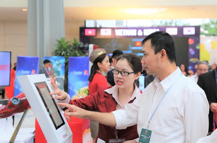 HDBank dành tặng hàng ngàn ưu đãi cho khách hàng tham gia chương trình “Tải App HDBank – Rinh Vespa sành điệu” với tổng giá trị giải thưởng lên đến 1 tỷ đồng