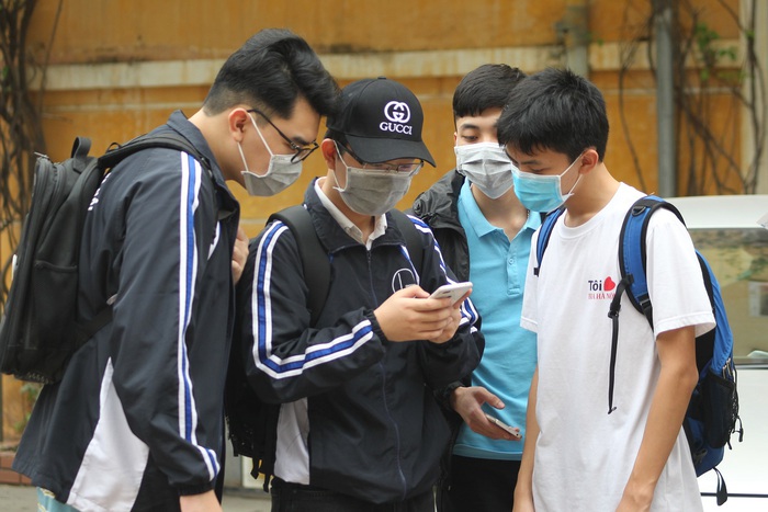 Sinh viên gặp nhiều khó khăn về kinh tế trong mùa dịch COVID-19 (Ảnh: Huy Le Phan)