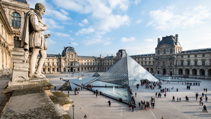 Bảo tàng Louvre nổi tiếng nhất thế giới cho phép du khách tham quan online miễn phí - Ảnh 1.