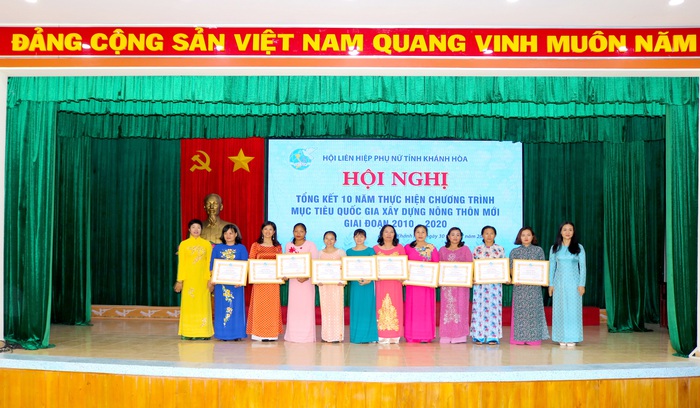 Hội LHPN Khánh Hòa: Phát huy vai trò của phụ nữ trong xây dựng nông thôn mới   - Ảnh 1.