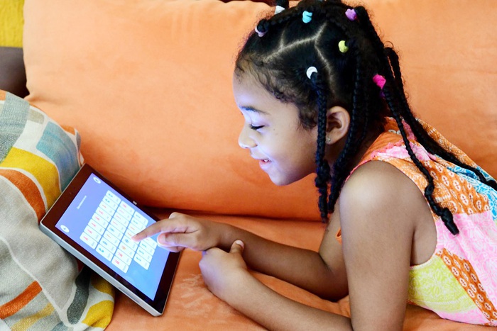 Trẻ em dễ có nguy cơ bị xâm hại trên môi trường mạng