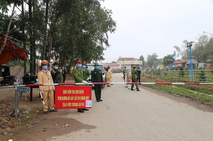 Hưng Yên: Phong tỏa 1 thôn hơn 1.400 người sau khi bệnh nhân 219 được công bố - Ảnh 3.