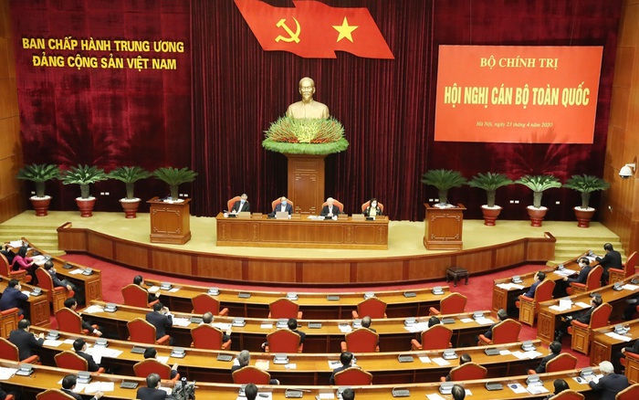 Chọn cán bộ: Dưới có vững thì trên mới bền