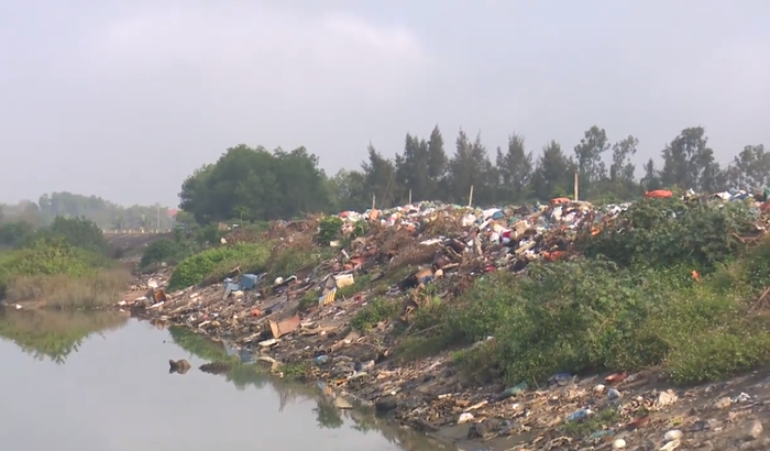 Nỗi lo xử lý rác thải ở nông thôn ở Nghệ An Bài 1: Những bất cập trong xử lý rác thải nông thôn - Ảnh 4.