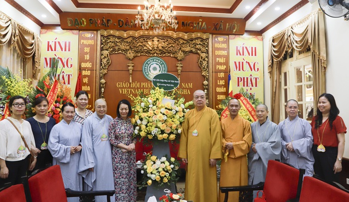 Giáo hội Phật giáo Việt Nam chung sức đồng lòng đẩy lùi dịch Covid-19 - Ảnh 1.