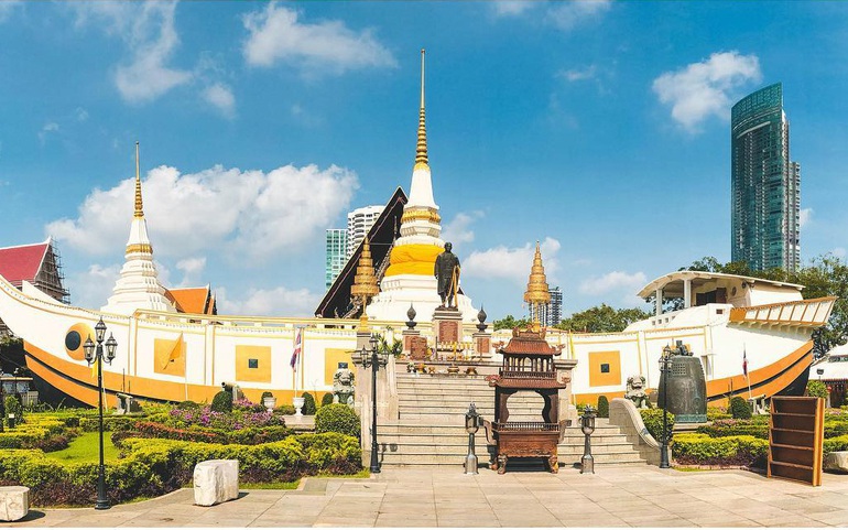 Chùa Thuyền Wat YanNawa 