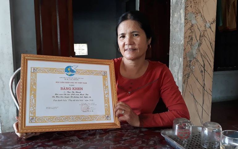 Năm 2018, chị đã được TƯ Hội LHPN Việt Nam tặng bằng khen về những nỗ lực, đóng góp trong cộng đồng