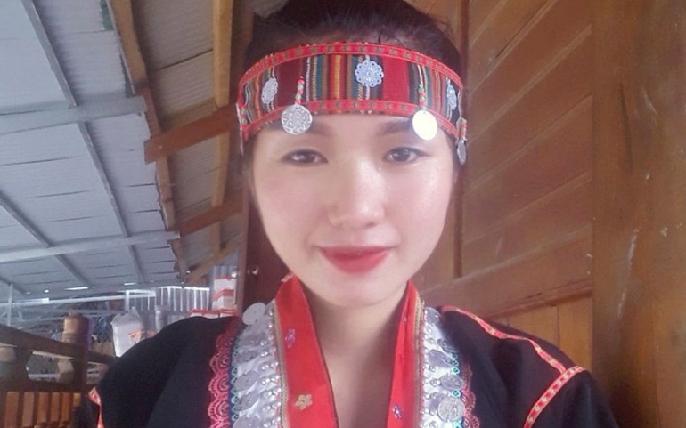 Chị Quàng Thị Nguyệt (24 tuổi, dân tộc Khơ Mú ở tỉnh Điện Biên) là nữ đại biểu Quốc hội khóa XV trẻ tuổi nhất