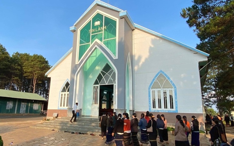 Nhà thờ Tin lành Plei Mơ Nú thuộc tỉnh Gia Lai trở thành một điểm đến quen thuộc của hàng trăm bà con tín hữu dân tộc Jrai