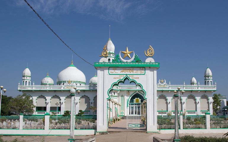 Thánh đường Hồi giáo Jamiul Azhar thuộc địa phận xã Châu Phong, thị xã Tân Châu, tỉnh An Giang. Ảnh ST