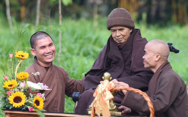 Thiền sư Thích Nhất Hạnh trong lễ kỷ niệm sinh nhật lần thứ 92 tại Thái Lan, tháng 10/2018