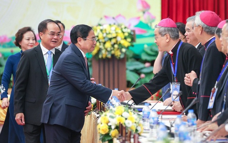 Sáng 30/8, tại TP Hồ Chí Minh, Thủ tướng Phạm Minh Chính chủ trì Hội nghị biểu dương các tổ chức tôn giáo có đóng góp trong sự nghiệp xây dựng và bảo vệ Tổ quốc. (Ảnh: Dương Giang/TTXVN)
