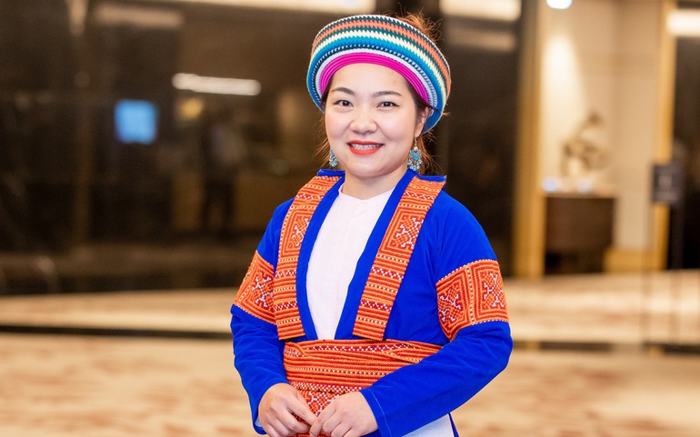 Sùng Mỹ Yên - Giám đốc Doanh nghiệp xã hội Hà Giang CBT Sùng Mỹ Yên - Giám đốc Doanh nghiệp xã hội Hà Giang CBT