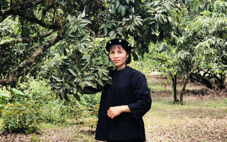 Chị Lục Thị Hương ở thôn Đồng Tâm, xã Tuấn Đạo, là một tấm gương vượt nghèo, làm giàu cho bản thân và quê hương