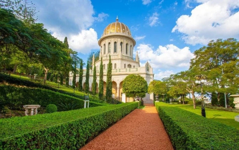 Đền thờ Baháʼí ở Haifa, Israel
