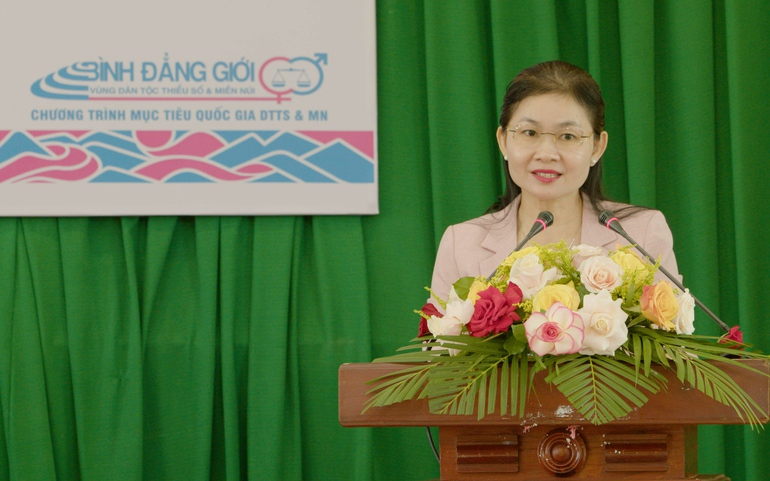 Ủy viên dự khuyết TƯ Đảng, Phó Chủ tịch Hội LHPN Việt Nam Tôn Ngọc Hạnh chủ trì cuộc Hội thảo rà soát mô hình sinh kế tại Đắk Nông
