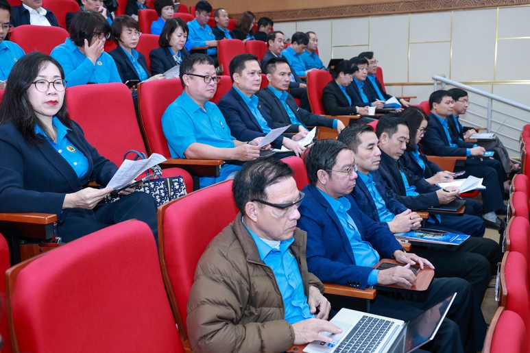 Tổng LĐLĐ Việt Nam thảo luận nhiều nội dung trọng tâm chuẩn bị cho Đại hội XIV Công đoàn Việt Nam- Ảnh 1.