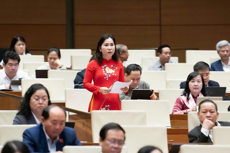 Đại biểu Quốc hội đề xuất người mắc bệnh hiểm nghèo, bị ung thư được hưởng bảo hiểm y tế 100%- Ảnh 1.