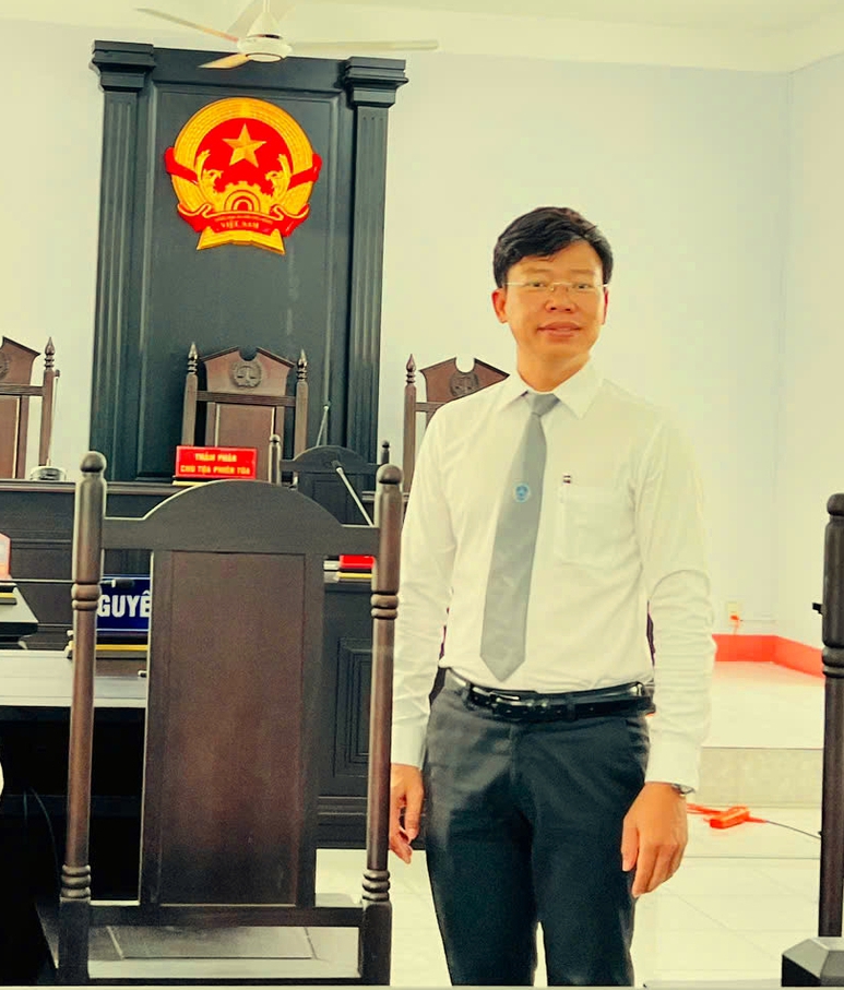 Cần trả lại đúng vị trí pháp lý cho người cha hợp pháp- Ảnh 1. Cần trả lại đúng vị trí pháp lý cho người cha hợp pháp- Ảnh 1.