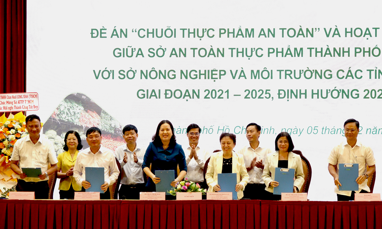 TPHCM đảm bảo an toàn thực phẩm với chiến lược "Chuỗi thực phẩm an toàn"- Ảnh 5. TPHCM đảm bảo an toàn thực phẩm với chiến lược "Chuỗi thực phẩm an toàn"- Ảnh 5.