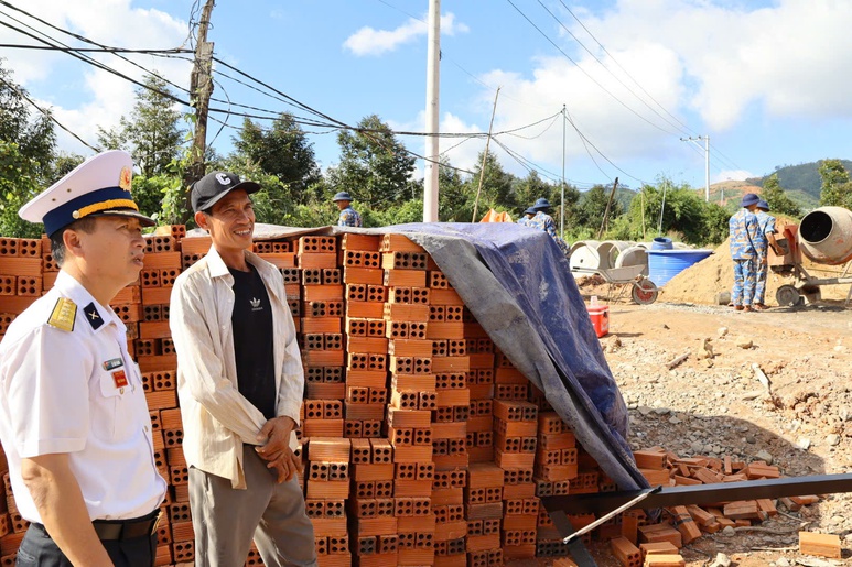 Đẩy nhanh tiến độ "Chiến dịch Quang Trung" tại xã miền núi Tây Khánh Sơn- Ảnh 1.