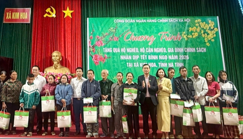 Đưa “Xuân yêu thương - Tết sẻ chia” đến với người nghèo- Ảnh 2.