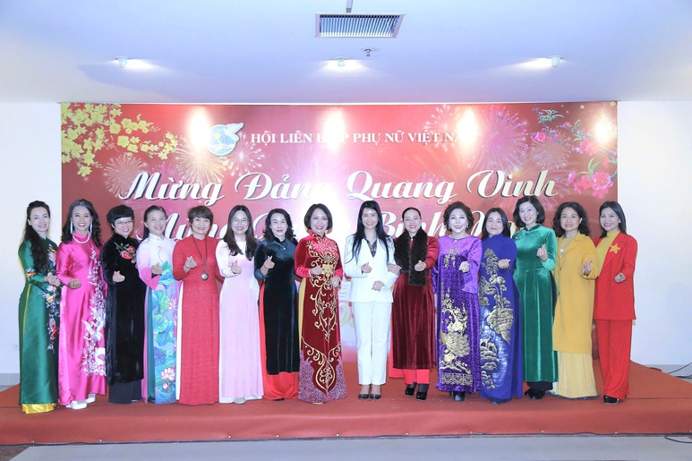 Lãnh đạo Hội LHPN Việt Nam tiếp đoàn Câu lạc bộ Nữ lãnh đạo Ruby- Ảnh 3.