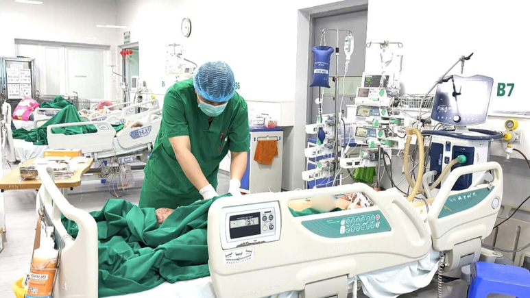 Bất ngờ sốc nhiễm khuẩn nguy kịch sau 48 giờ ăn cỗ- Ảnh 1.