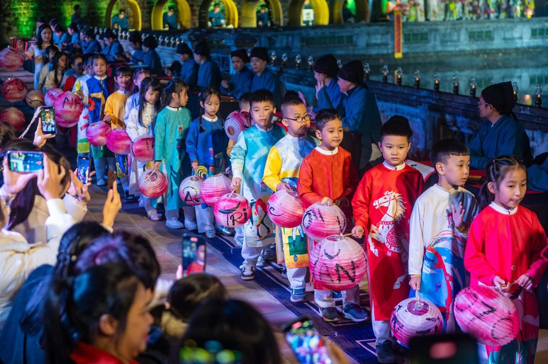 Thông điệp chúc mừng của UNESCO về Nghị quyết số 80 về phát triển văn hóa Việt Nam- Ảnh 1.