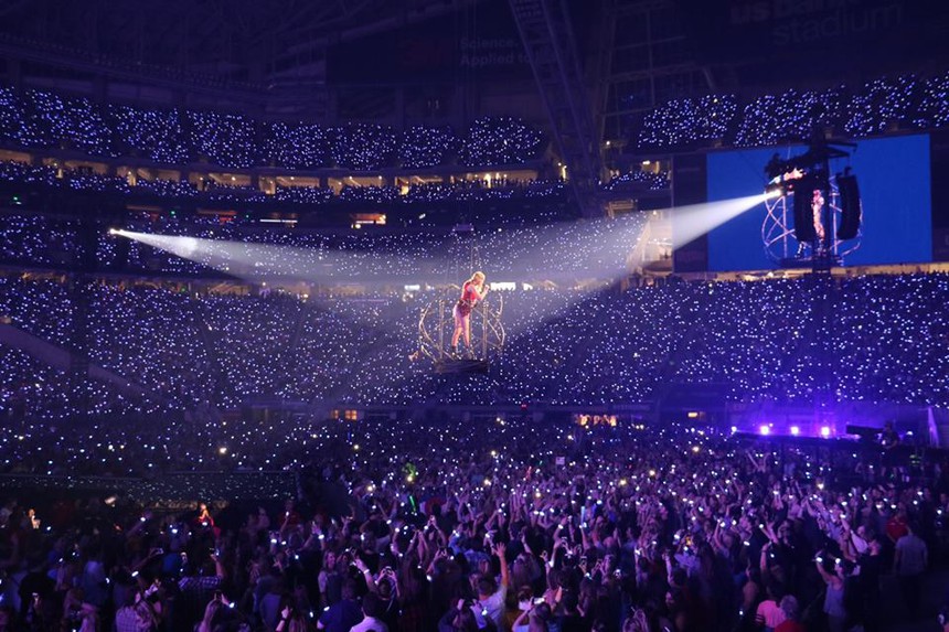 Taylor Swift "sold out" new tour: 14 million people "lined up" to buy tickets, the organizer was investigated by the US Department of Justice! - Photo 2.